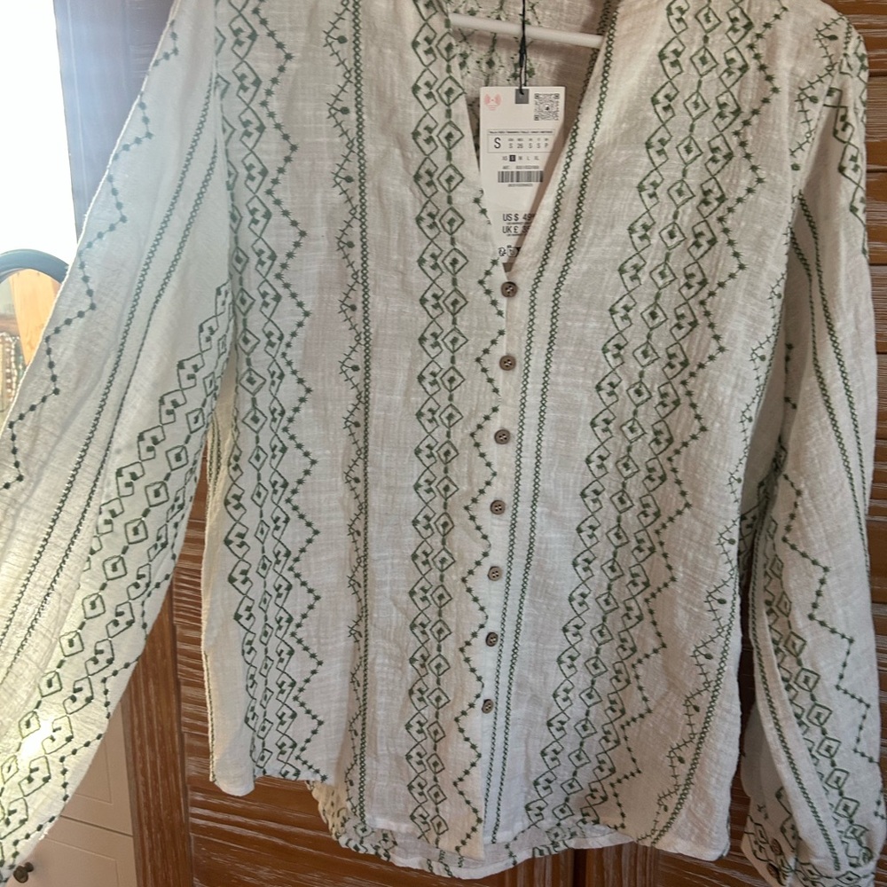 Green Patterned Button-Up Shirt